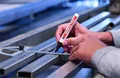 Ďalší obrázok produktu Lakový popisovač "750", tmavo modrý, 2-4 mm, EDDING