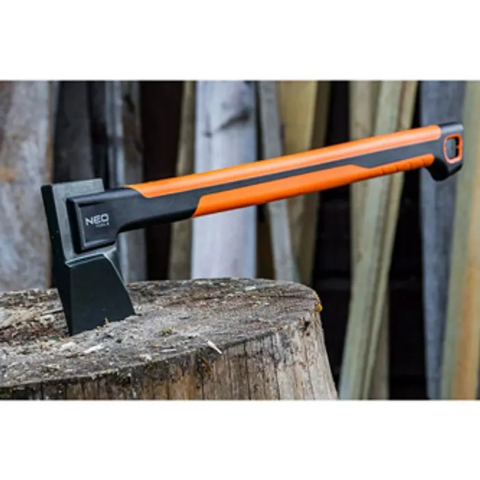 Hlavný obrázok produktu NEO TOOLS sekera 27-030, celková hmotnost 650g, hmotnost hlavy 400g, délka sekery 35.5cm